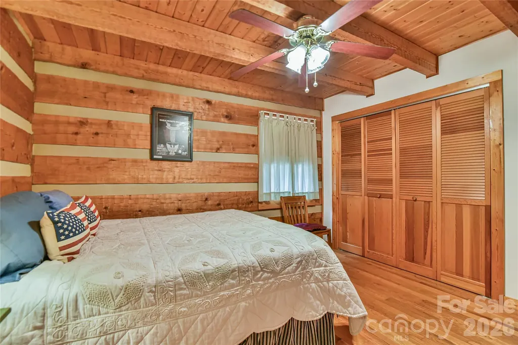 896 Aiken Road Asheville NC 28804