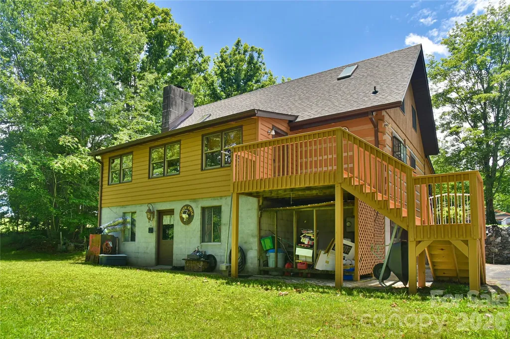 896 Aiken Road Asheville NC 28804