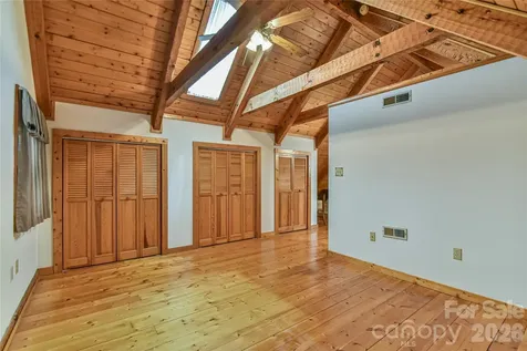 896 Aiken Road Asheville NC 28804