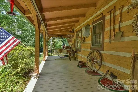 896 Aiken Road Asheville NC 28804