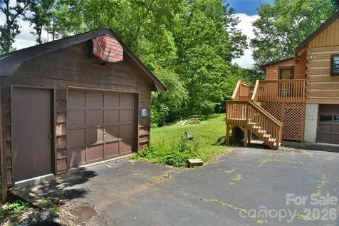 896 Aiken Road Asheville NC 28804