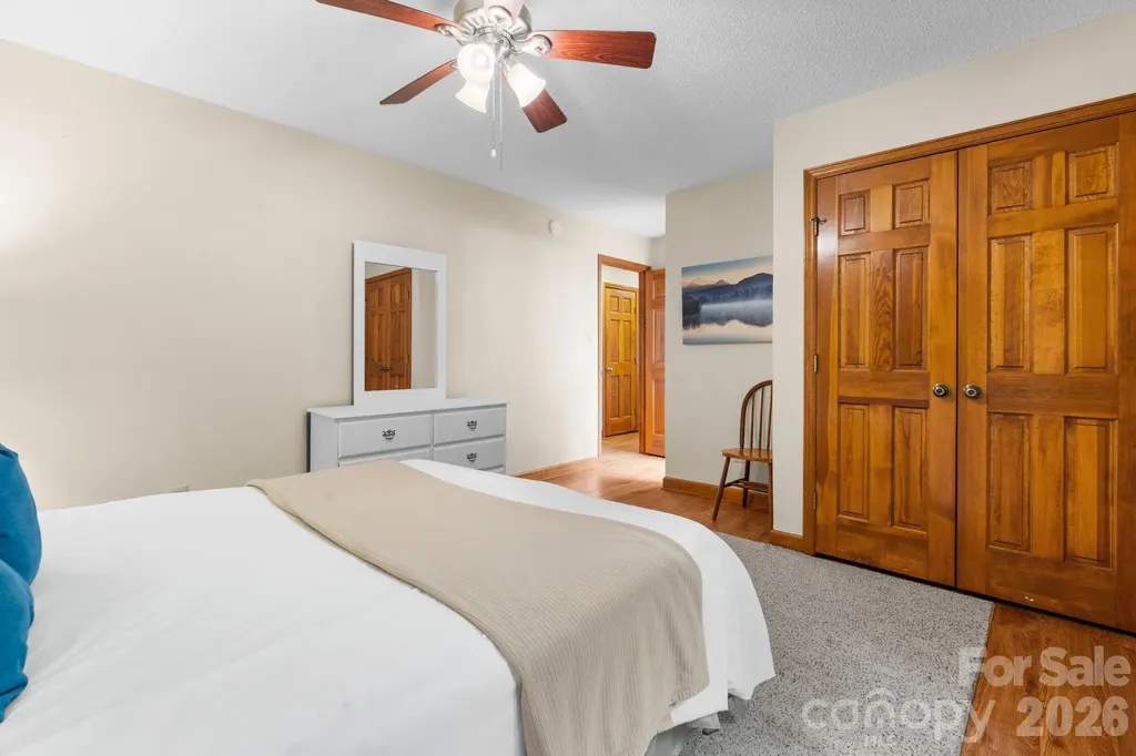 218 Slope View Drive Sugar Mountain NC 28604