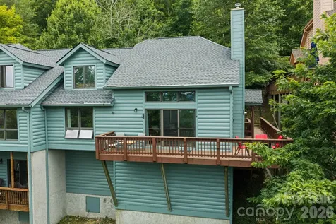218 Slope View Drive Sugar Mountain NC 28604