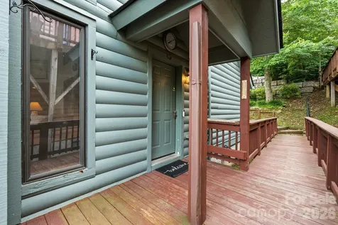 218 Slope View Drive Sugar Mountain NC 28604
