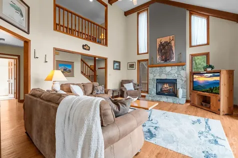 218 Slope View Drive Sugar Mountain NC 28604