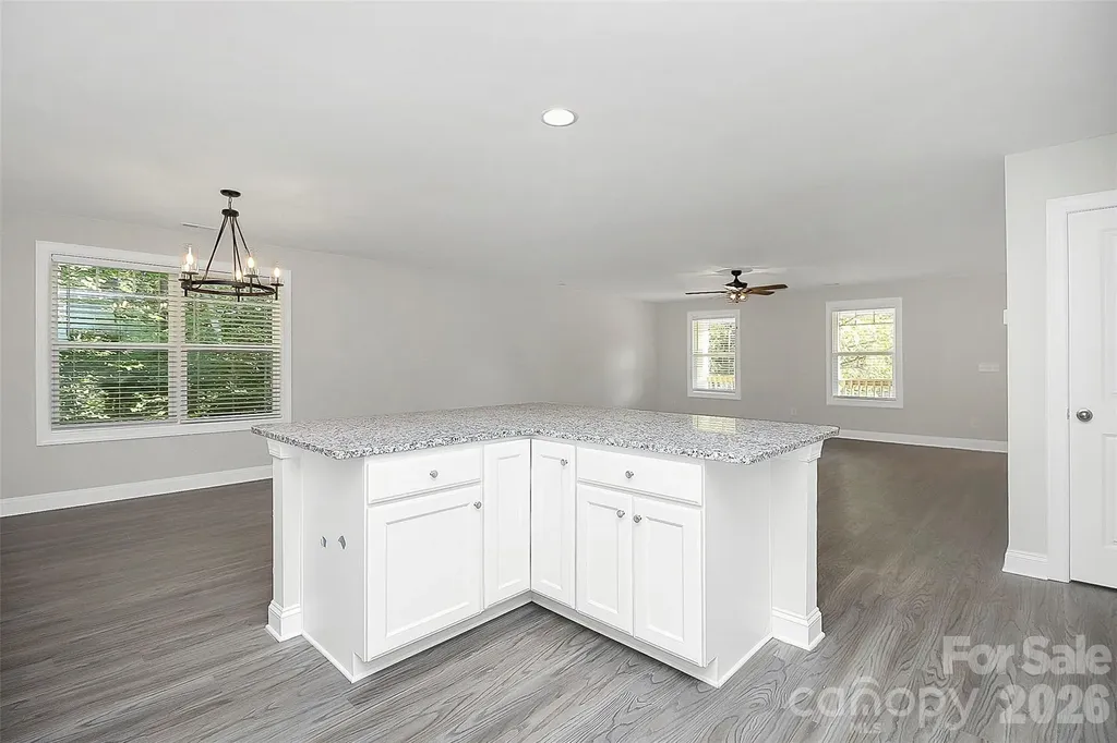 2595 Henry Falls Drive Hickory NC 28602