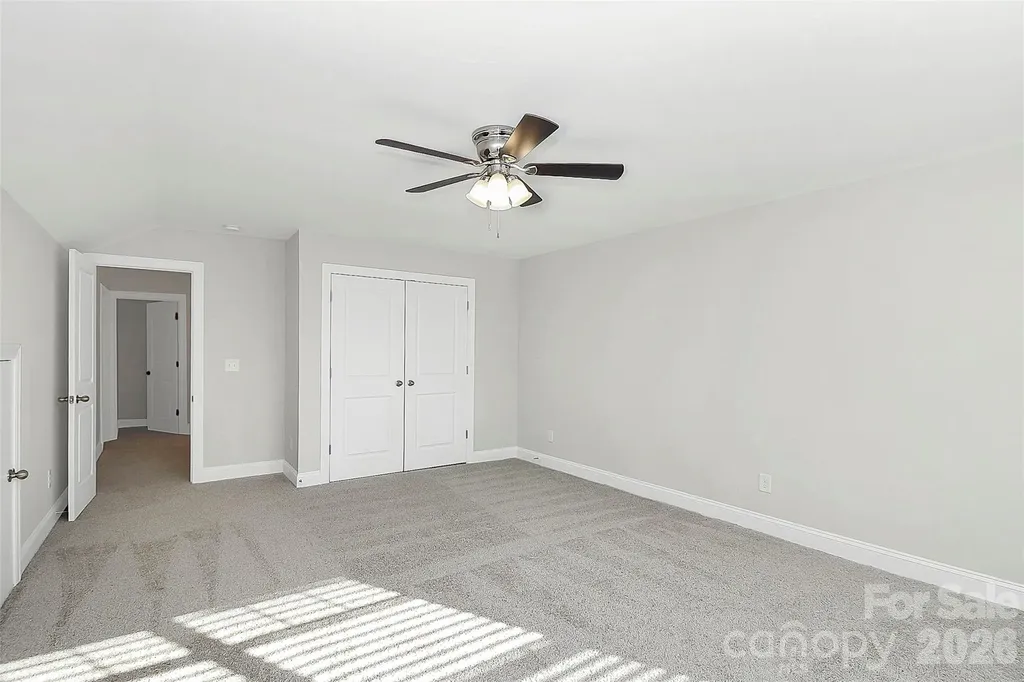 2595 Henry Falls Drive Hickory NC 28602