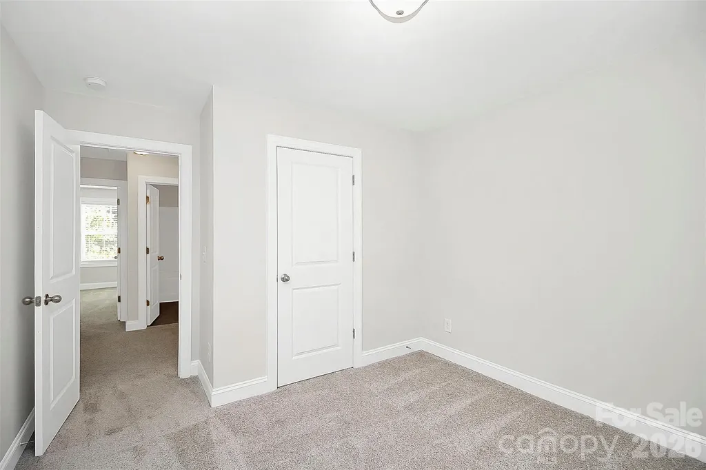 2595 Henry Falls Drive Hickory NC 28602