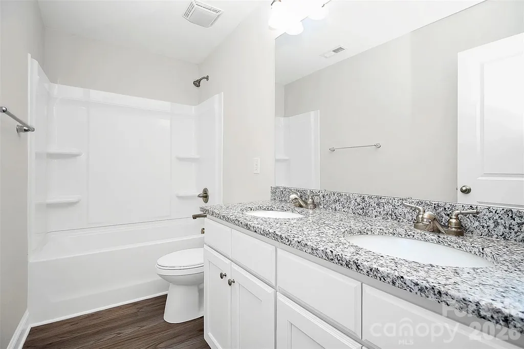 2595 Henry Falls Drive Hickory NC 28602