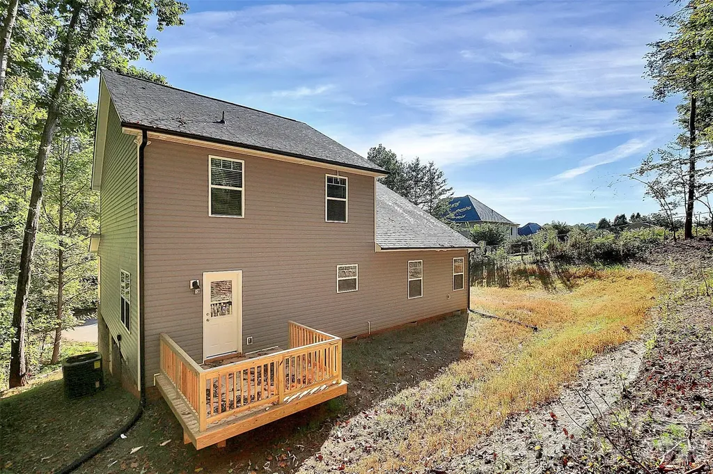 2595 Henry Falls Drive Hickory NC 28602