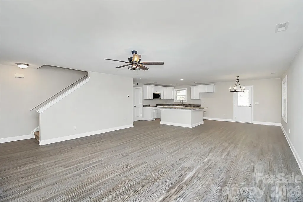 2595 Henry Falls Drive Hickory NC 28602