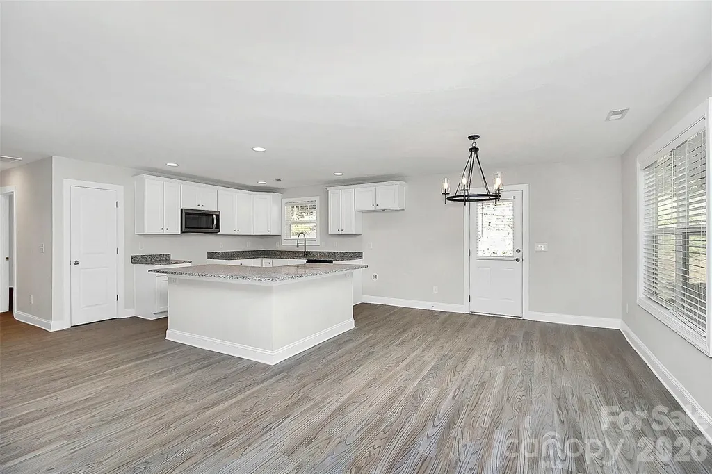2595 Henry Falls Drive Hickory NC 28602