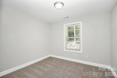 2595 Henry Falls Drive Hickory NC 28602