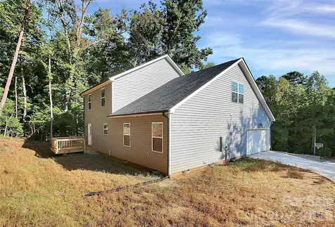 2595 Henry Falls Drive Hickory NC 28602