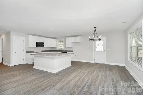 2595 Henry Falls Drive Hickory NC 28602