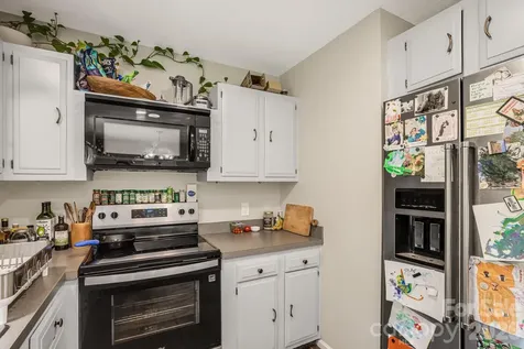 5 Hillview Road Asheville NC 28805