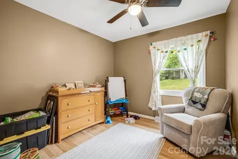 5 Hillview Road Asheville NC 28805