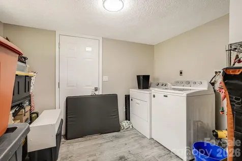5 Hillview Road Asheville NC 28805
