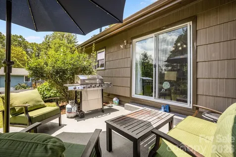 5 Hillview Road Asheville NC 28805