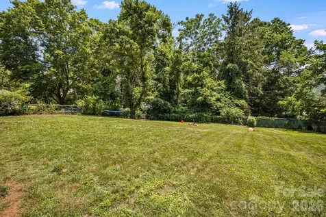 5 Hillview Road Asheville NC 28805