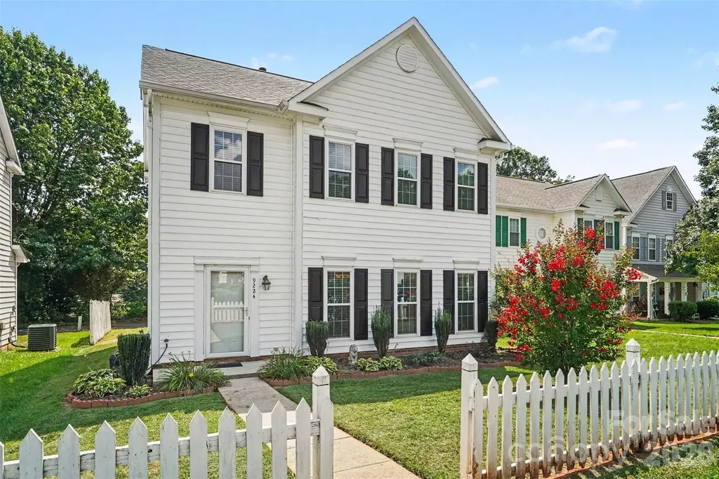 9224 Ligon Court Charlotte NC 28213