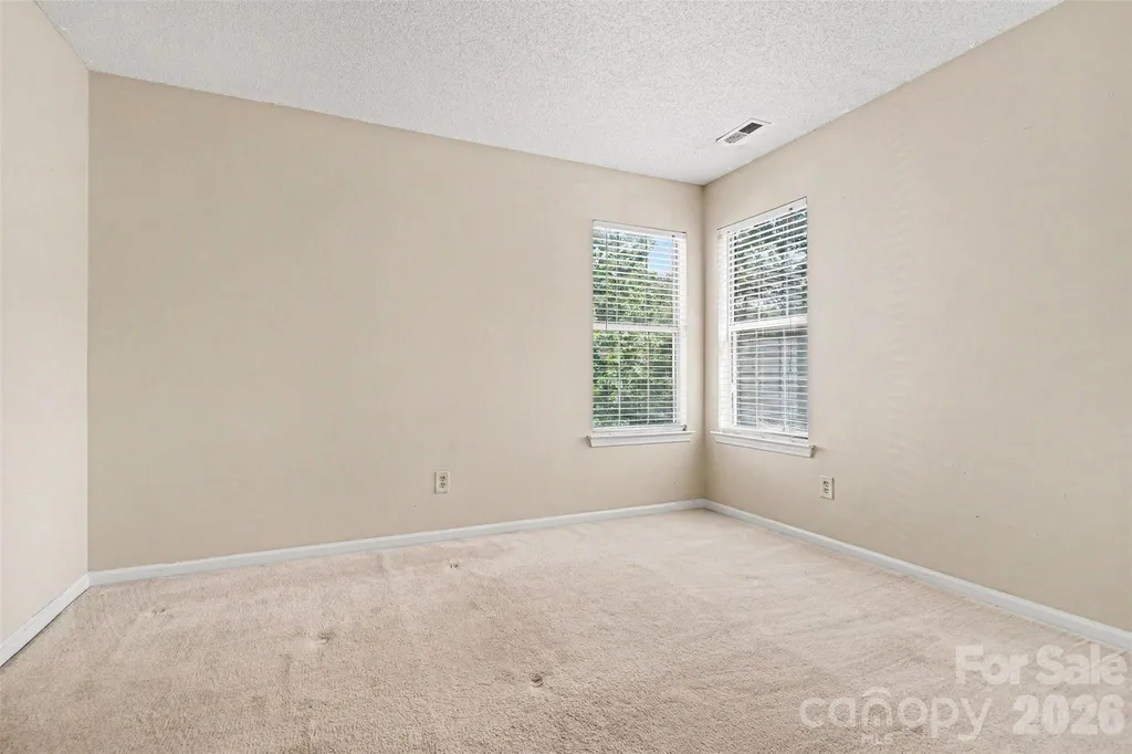 9224 Ligon Court Charlotte NC 28213