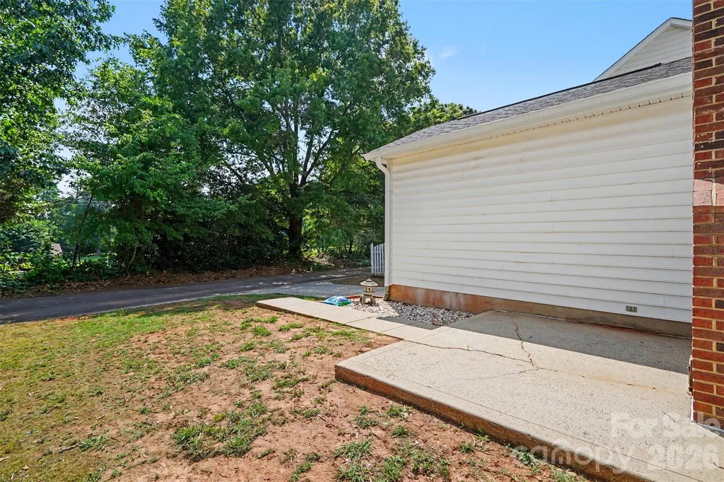 9224 Ligon Court Charlotte NC 28213