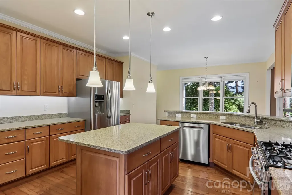 959 Silverglen Way Hendersonville NC 28792