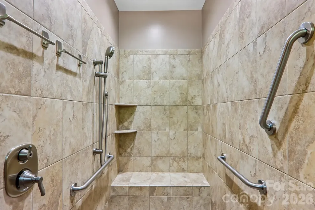 959 Silverglen Way Hendersonville NC 28792