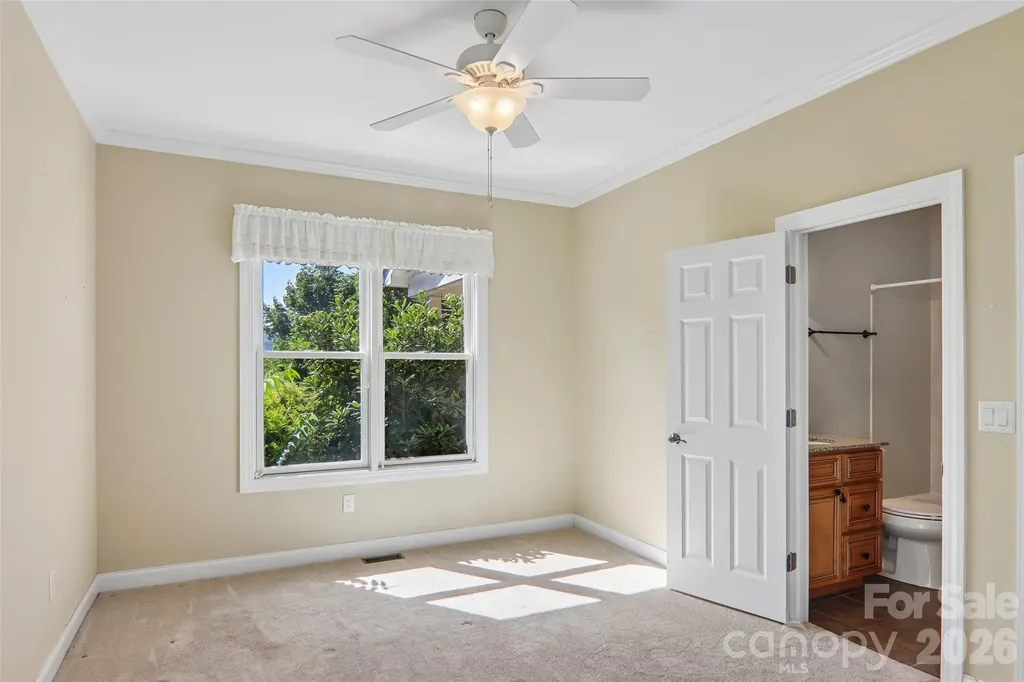 959 Silverglen Way Hendersonville NC 28792