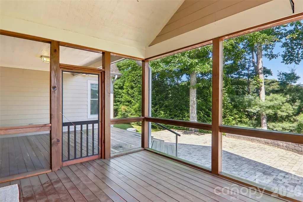 959 Silverglen Way Hendersonville NC 28792