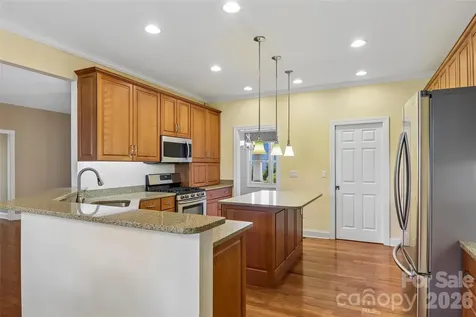 959 Silverglen Way Hendersonville NC 28792