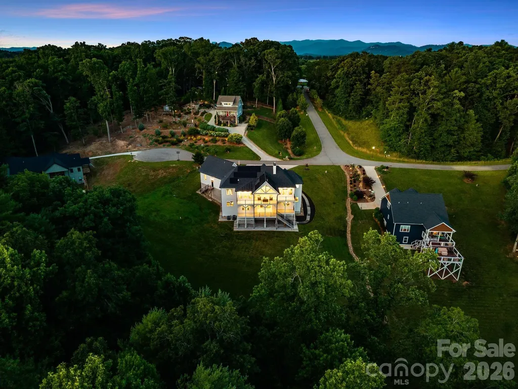7 Temujin Drive Leicester NC 28748