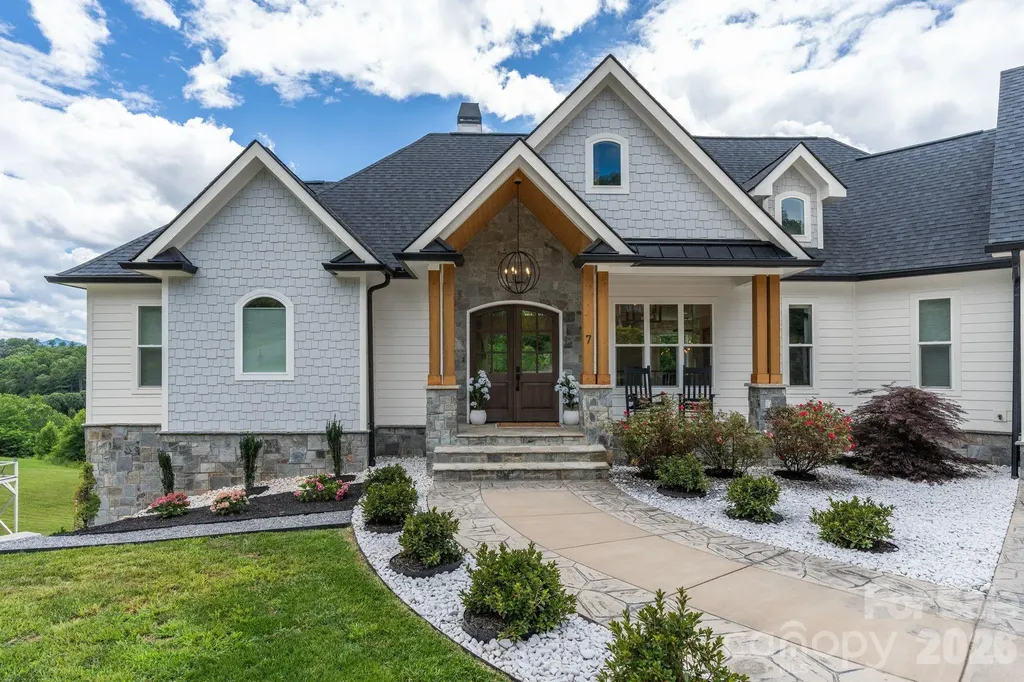 7 Temujin Drive Leicester NC 28748