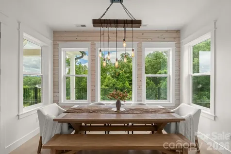 7 Temujin Drive Leicester NC 28748