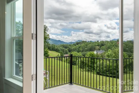 7 Temujin Drive Leicester NC 28748