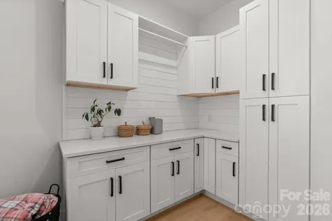 7 Temujin Drive Leicester NC 28748