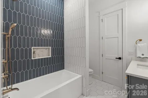 7 Temujin Drive Leicester NC 28748