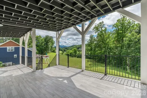 7 Temujin Drive Leicester NC 28748