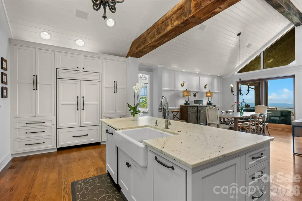 100 Meadow Ridge Drive Lake Toxaway NC 28747
