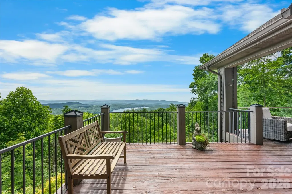 100 Meadow Ridge Drive Lake Toxaway NC 28747