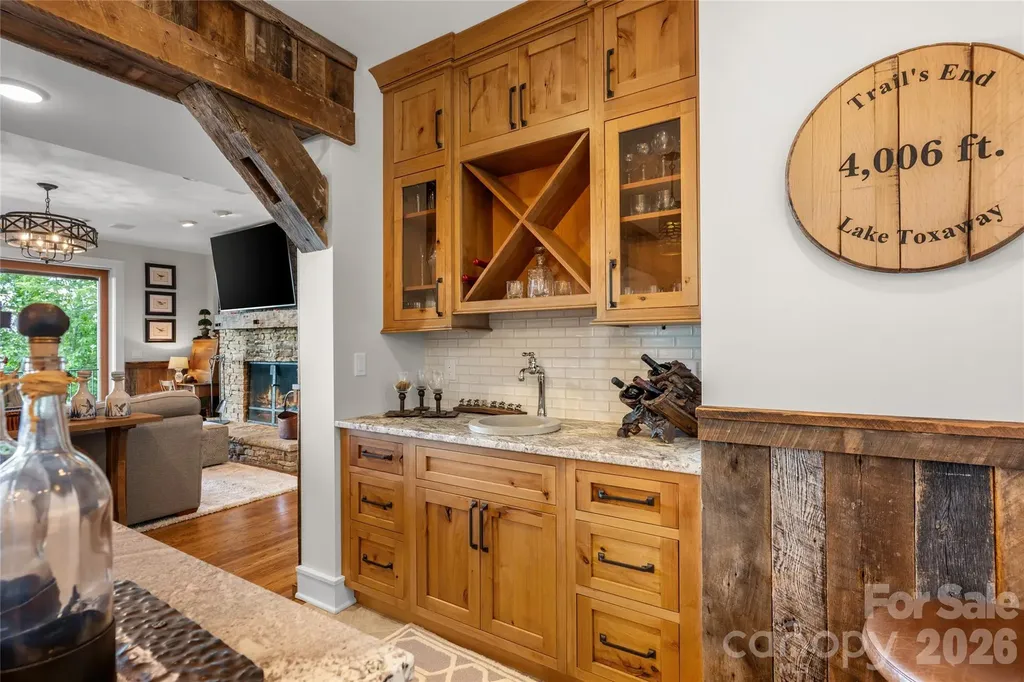 100 Meadow Ridge Drive Lake Toxaway NC 28747