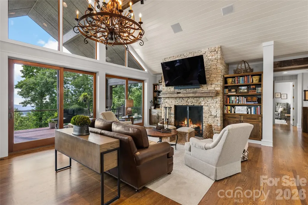 100 Meadow Ridge Drive Lake Toxaway NC 28747