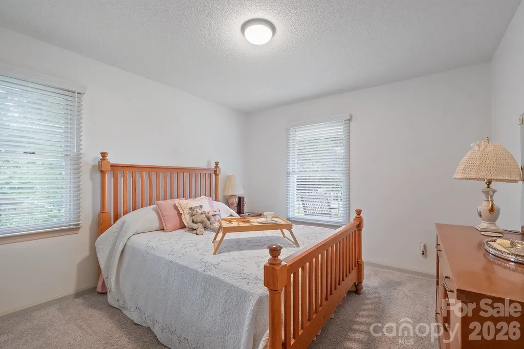 1504 2nd Street NE Conover NC 28613