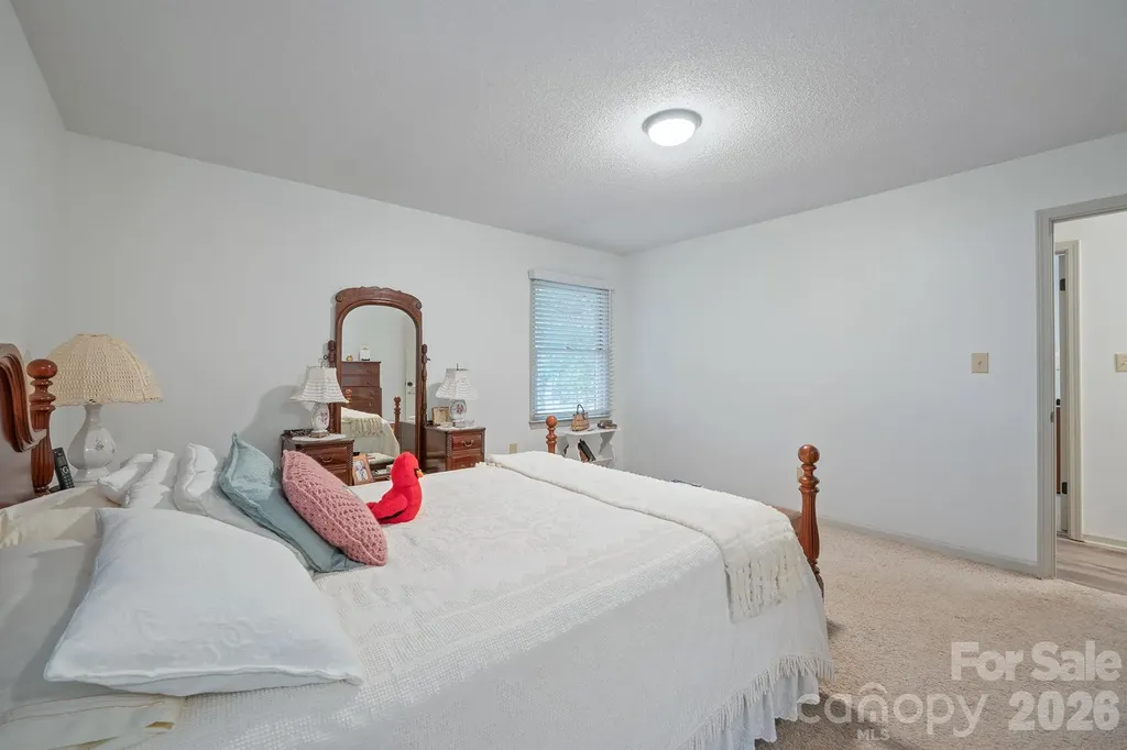 1504 2nd Street NE Conover NC 28613