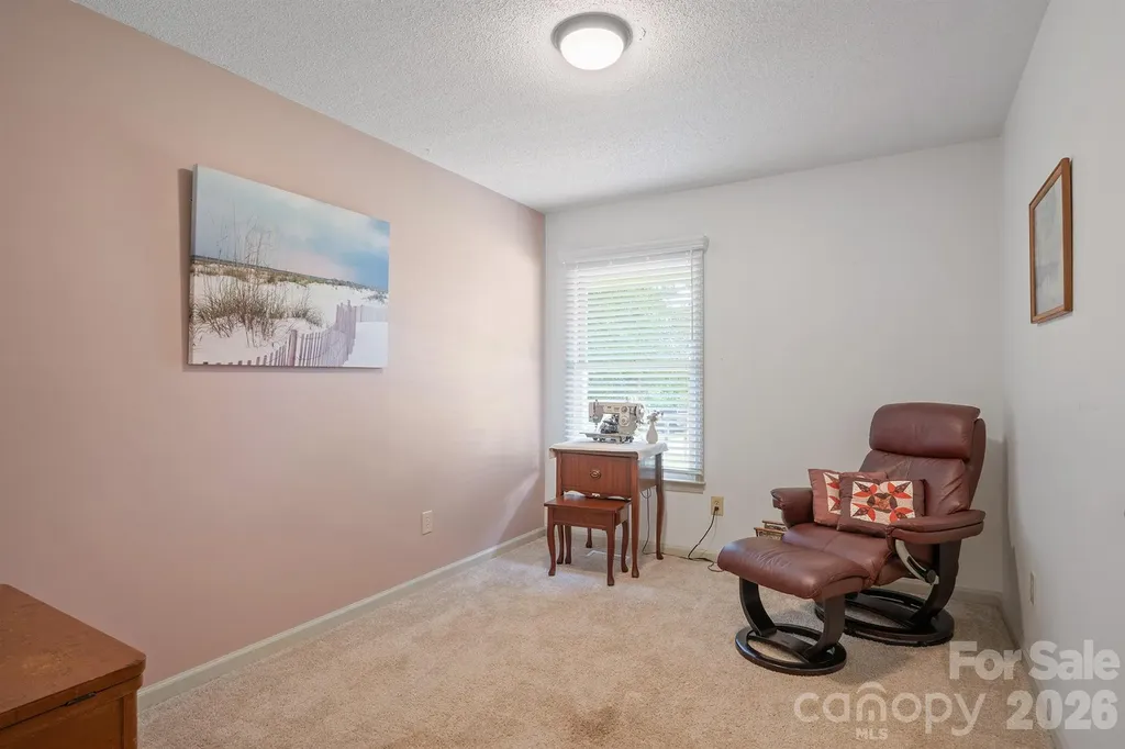 1504 2nd Street NE Conover NC 28613