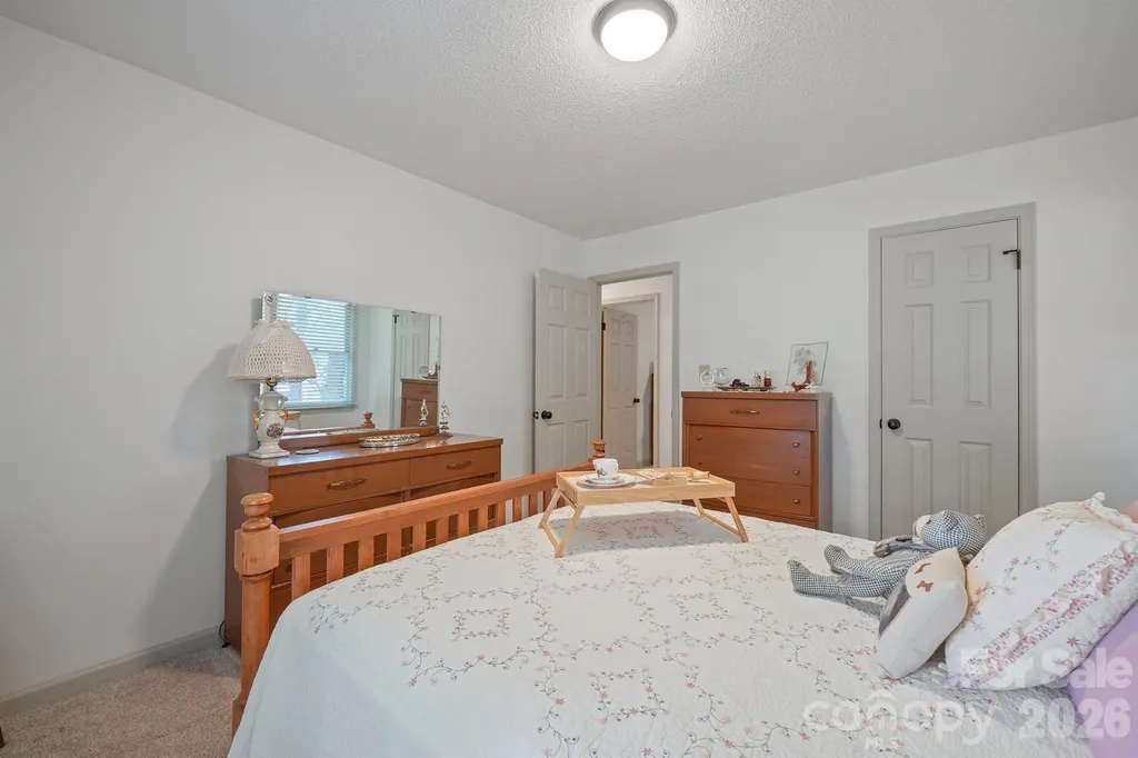 1504 2nd Street NE Conover NC 28613