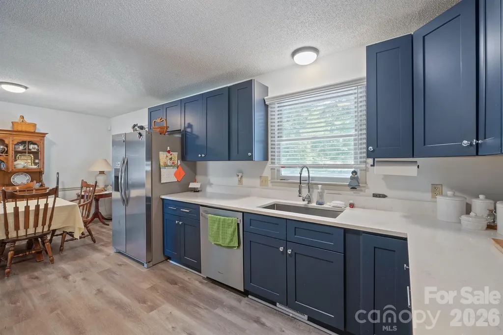 1504 2nd Street NE Conover NC 28613
