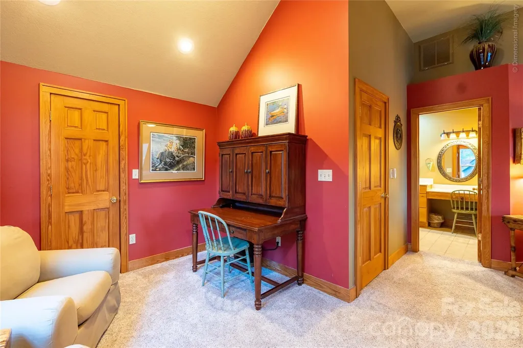 46 Rhett Drive Flat Rock NC 28731