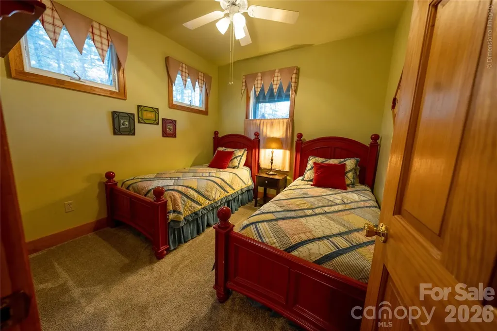 46 Rhett Drive Flat Rock NC 28731